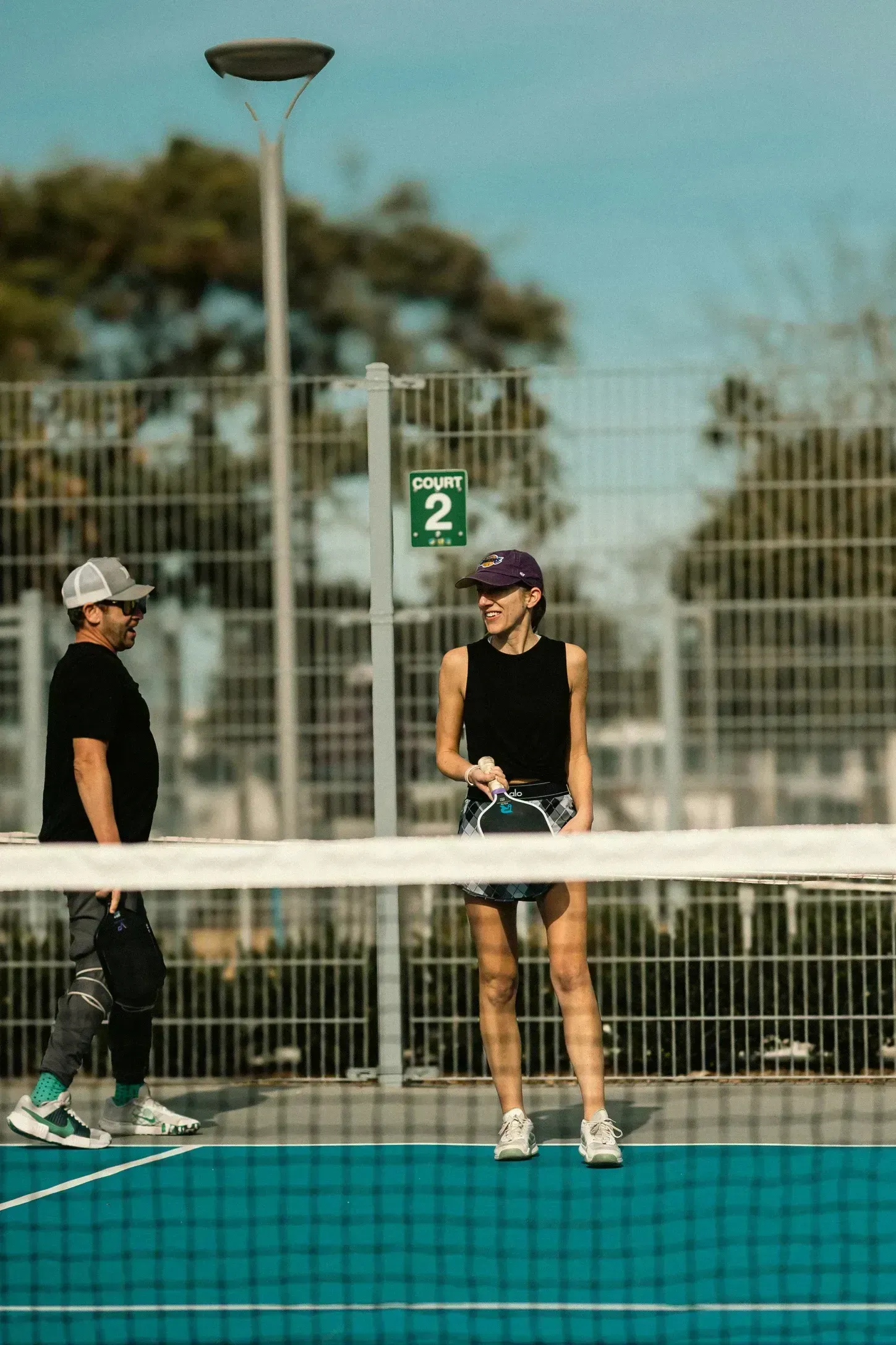 Amour et Pickleball : comment jouer avec son conjoint sans déclencher la guerre"